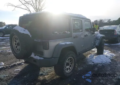 2013 Jeep Wrangler Unlimited Sport z USA, uszkodzony, nr VIN 1C4HJWDG5DL603945